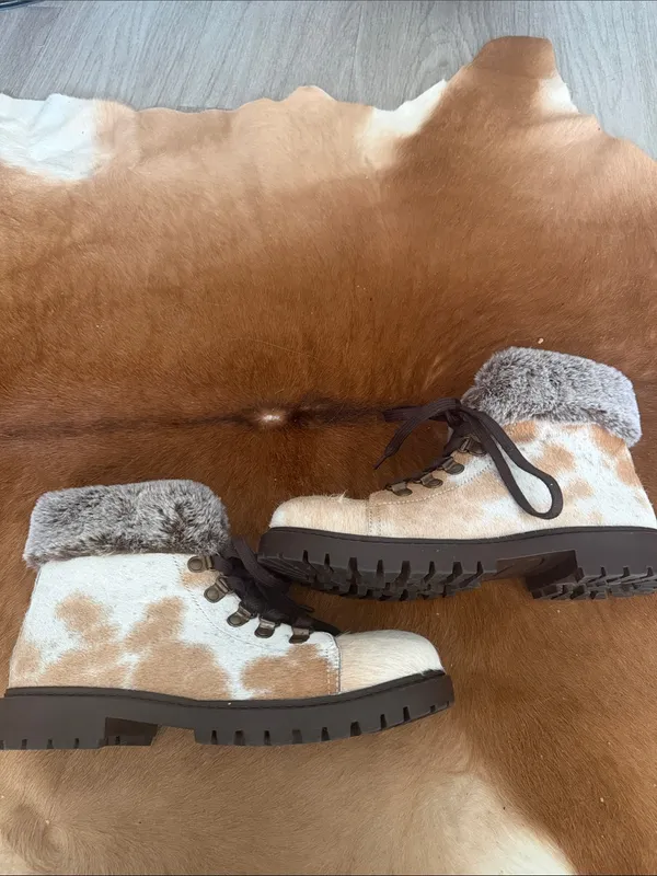 $110 Myra beaver turbulent combat boots 8 Tan - Image 4