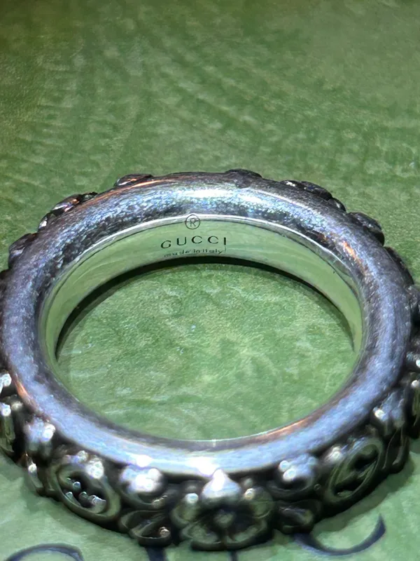 Interlocking G Flower Ring AG925 - Image 7
