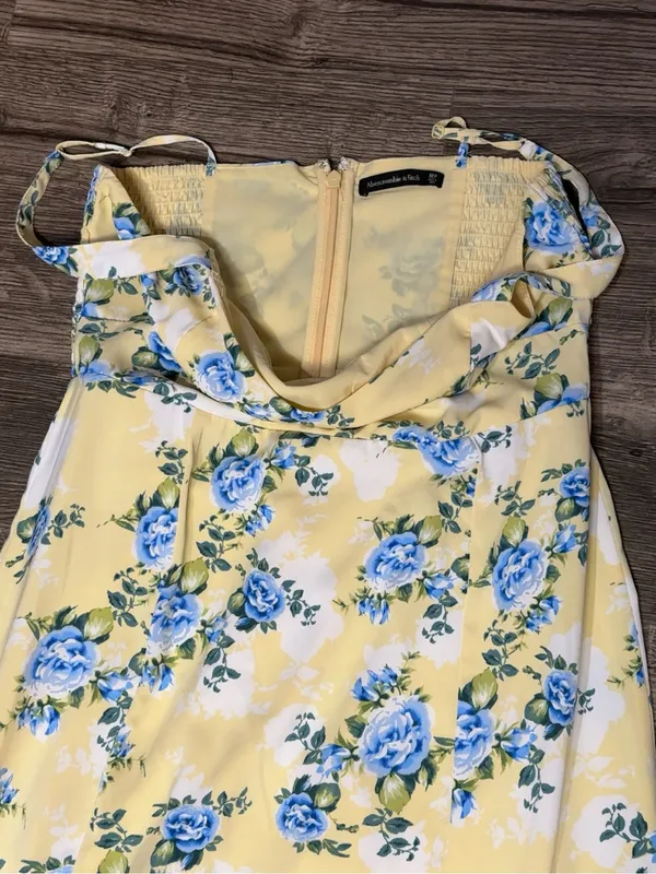 Abercrombie & Fitch Yellow Floral Tiered Midi Dress with Blue Accents - Image 5