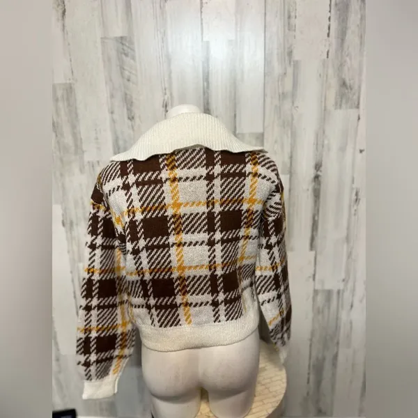 Almost Famous Brown sweater - Image 3