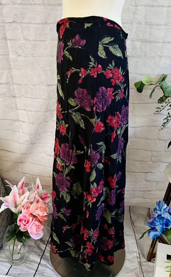 Ellen Figg Floral Skirt - Image 8