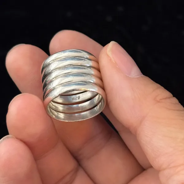 925 Sterling Silver Wide 5 Row Stacked Band Statement Ring Size 7 8.54g - Image 5