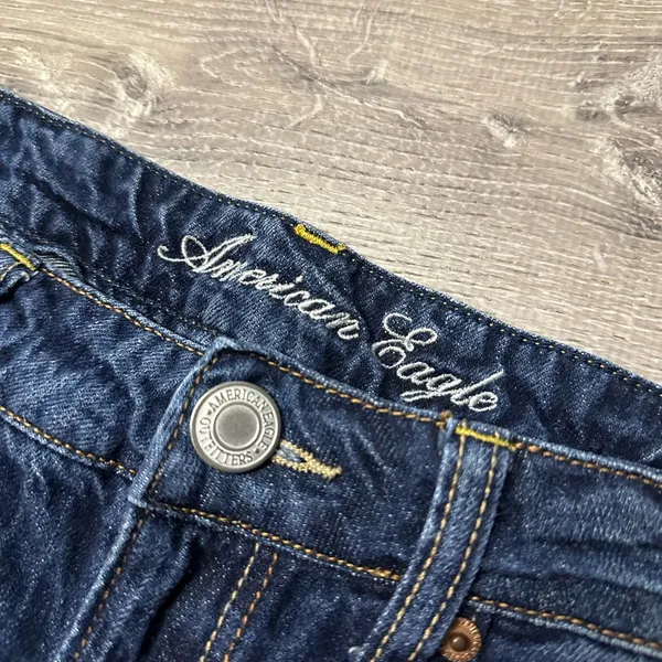 •AMERICAN EAGLE• JEAN SHORTS - Image 4