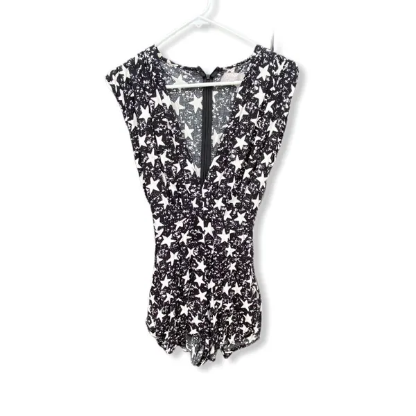 LF Rumor Boutique Star‎ Shorts Romper - Image 3