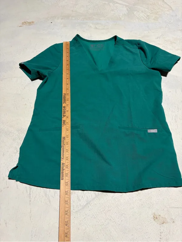 FIGS Women's green V-Neck Scrub Top small - Image 4
