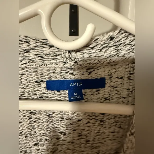 Apt 9 cardigan sweater sz M - Image 2