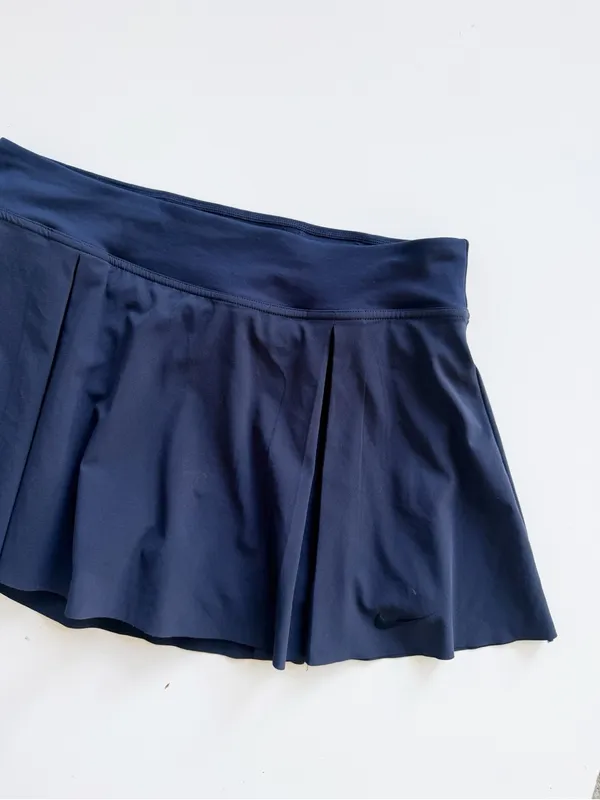 Nike Dri-Fit Tennis Skirt Size Medium - Image 3
