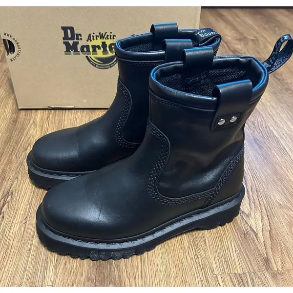 DR MARTENS Anistone LO black leather boots booties shoes women’s 9 new - Image 7