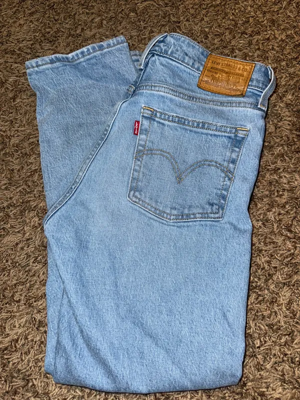 Levi’s Jeans Straight Wedgie High-Rise Distressed - Image 5