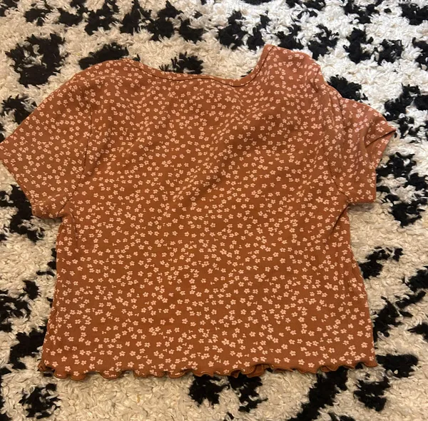 Aeropostale Cropped Tee Shirt - Image 3