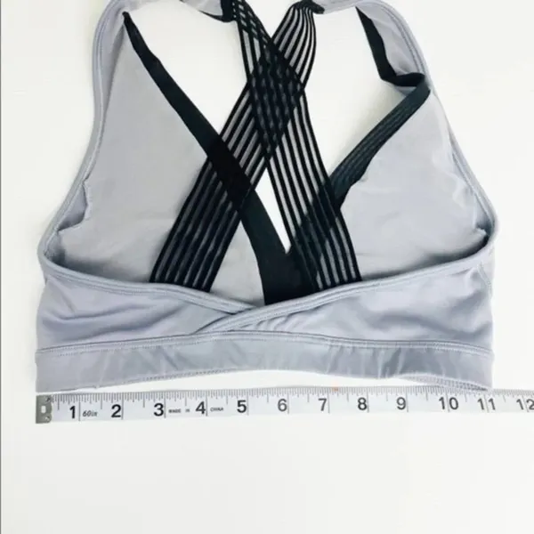 VICTORIA'S‎ SECRET Gray V-Neck Sports Bra XS - Image 4