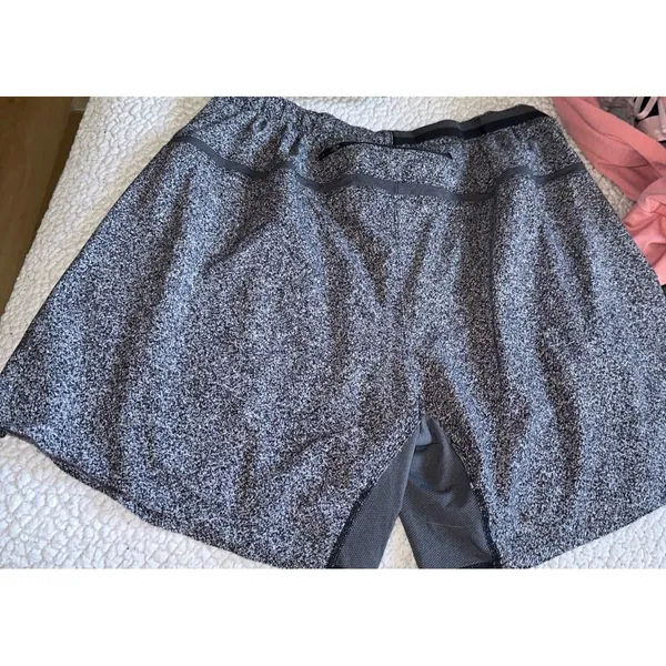 Men’s lululemon shorts - Image 3
