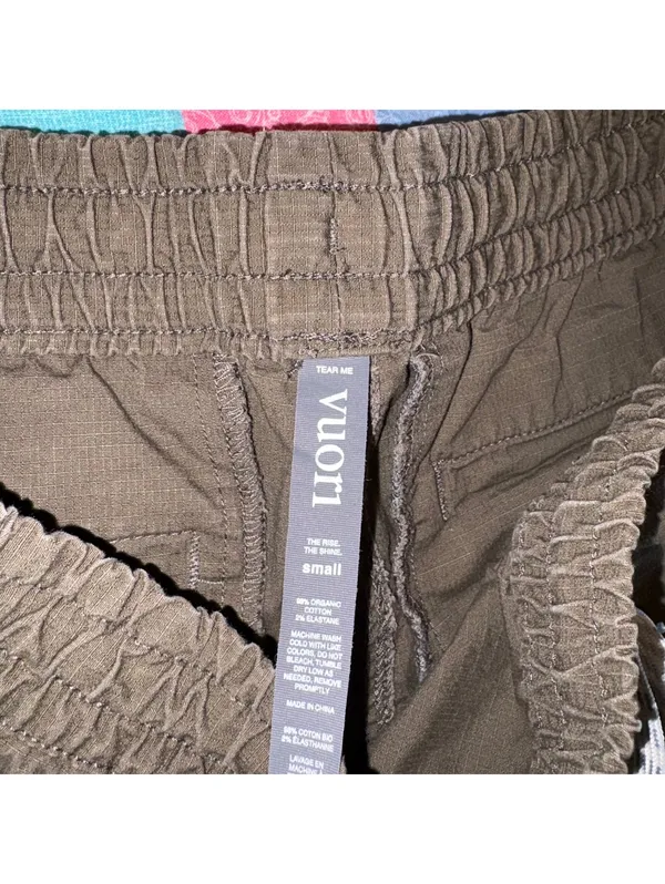 Vuori $68 Vintage Ripstop Woman’s S olive drawstring shorts - Image 5