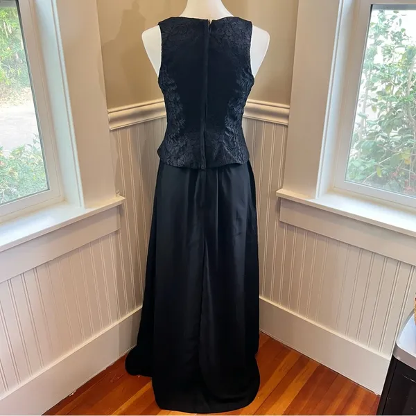 Boutique Black Lace Overlay Sleeveless Formal Maxi Gown Dress Size 10 - Image 4