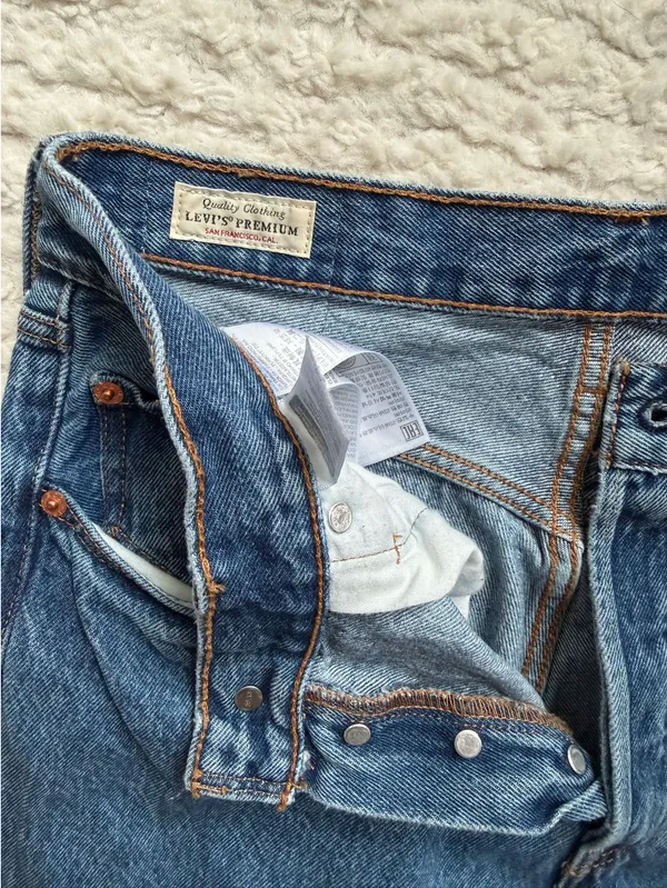 Premium Levi’s 501 Jeans Women’s 90s - Image 4