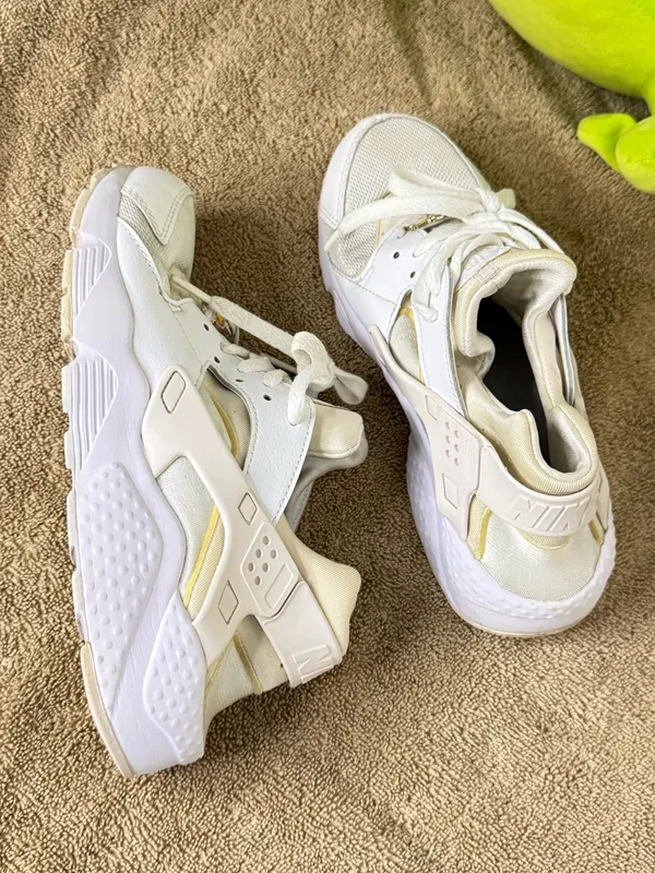Nike Air Huarache Run (GS) Girl's Size 7Y Running Shoes - Image 5