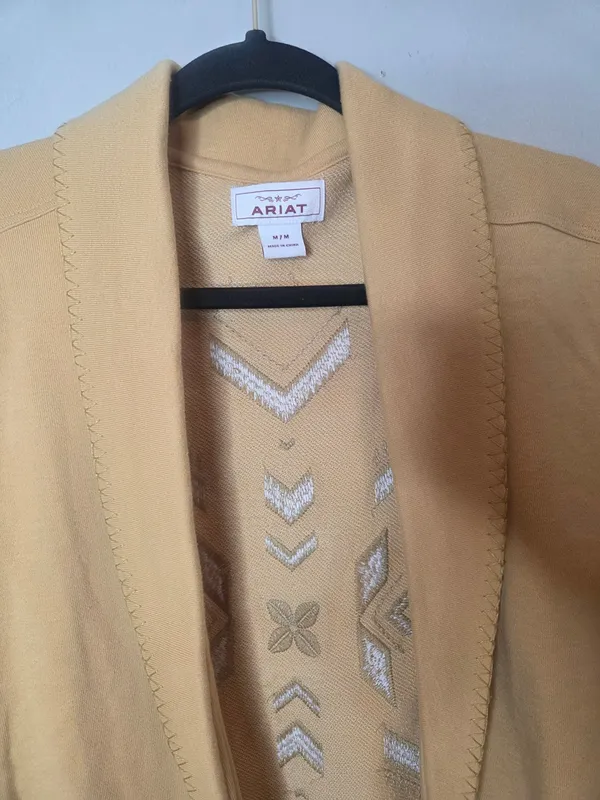Ariat Southwestern Women’s Medium Mustard Yellow Embroidered Open Cardigan - Image 2