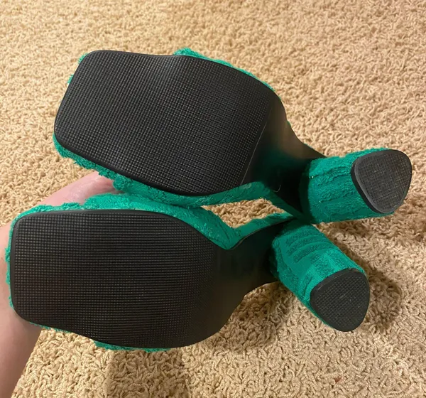 brand green heels - Image 2