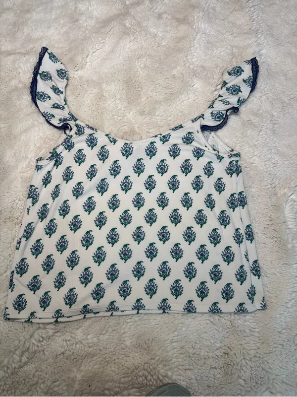 Roller Rabbit Floral Ruffle Pajama Top Size Medium - Image 2