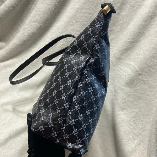 Stylish Black and Gray Tote Bag - Image 4