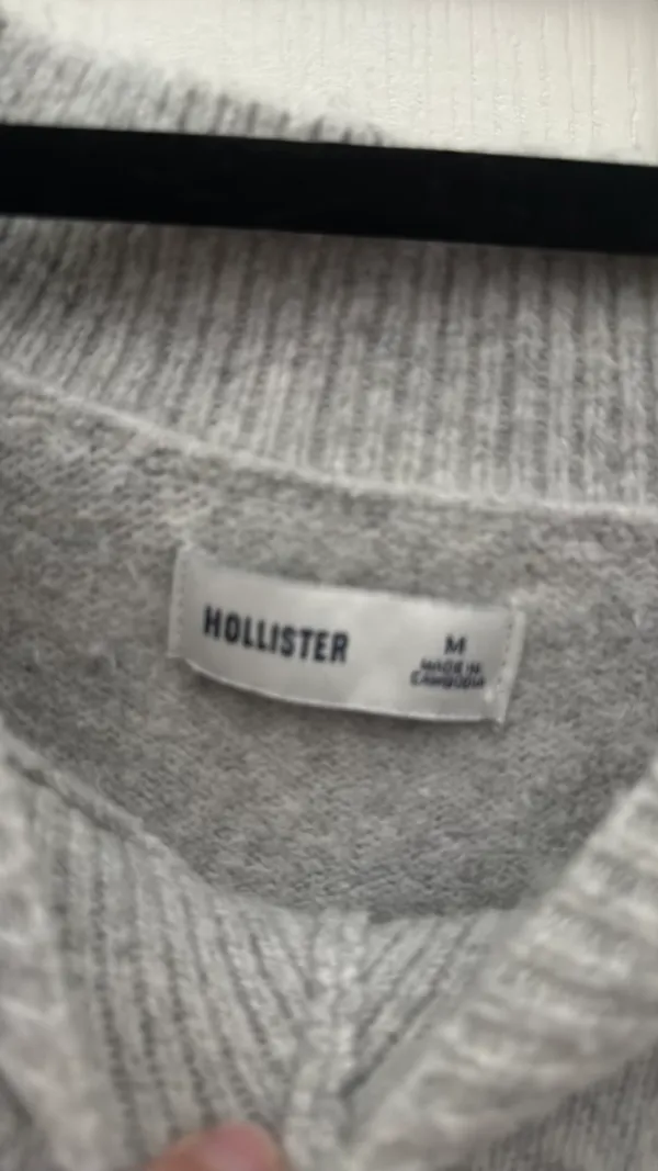 Knit Hollister Sweater Grey - Image 3