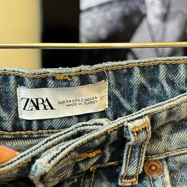 Zara jeans size 2 - Image 3