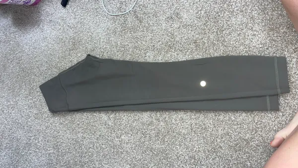 Lululemon Army Green Leggings 4 - Image 2
