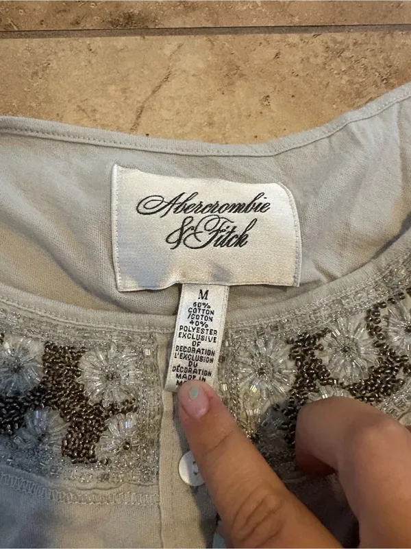 Vintage Abercrombie & Fitch Light Gray Long Sleeve Henley Top Beaded Neckline - Image 3