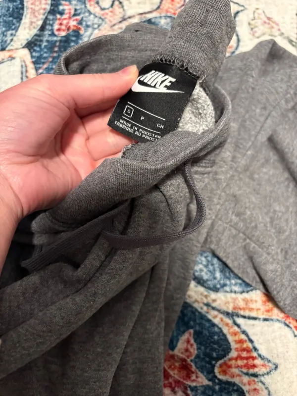 Nike Grey Sweatpants - Image 3
