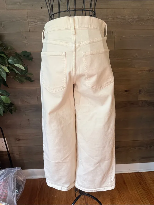 Banana republic wide leg cropped jeans - Image 3