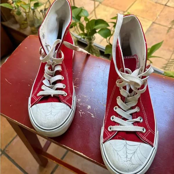 Red High - Image 2