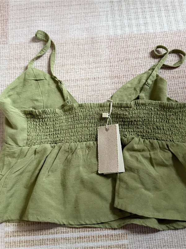 Sim & Sam Green Smocked Back Linen Blend Cropped Cami Tank Top Large NEW - Image 5