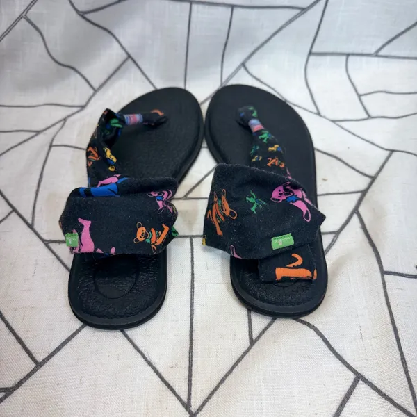 Sanuk Grateful Dead Yoga Sling 2 Sandals Size 7 Black Dancing Bears Print‎ - Image 5