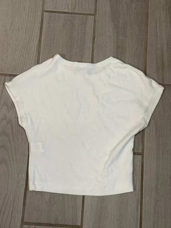 Zara Cream Cropped Crewneck Tee - Image 5