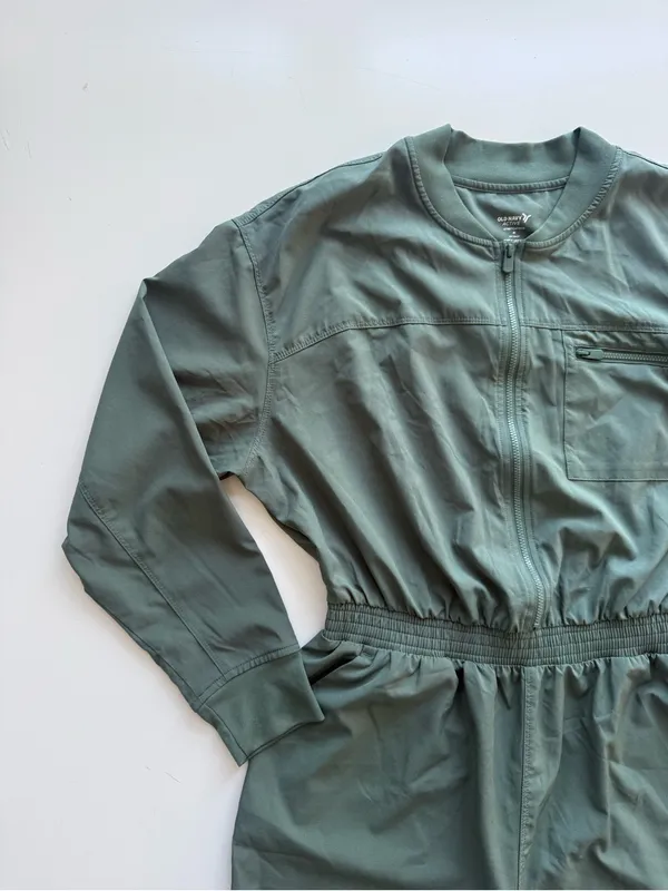Old Navy StretchTech Cropped Zip Bomber Jumpsuit Size Medium - Sage Green - Image 3