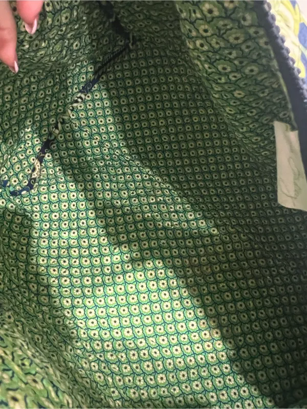 FLAWED Vera Bradley Rythm & Blue Paisley Print Travel Bag - Image 7