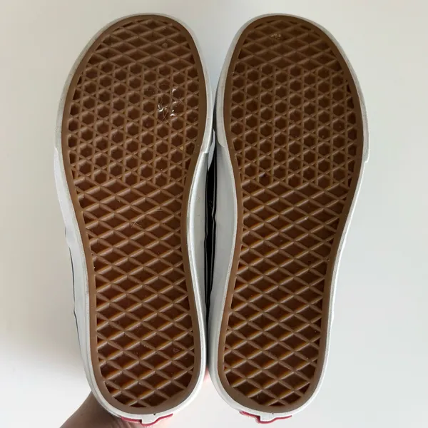 Vans Atwood low top black canvas sneakers - Image 5