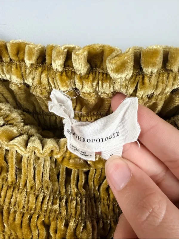 Anthropologie Puff-Sleeved Velvet Blouse in mustard yellow green size medium - Image 4