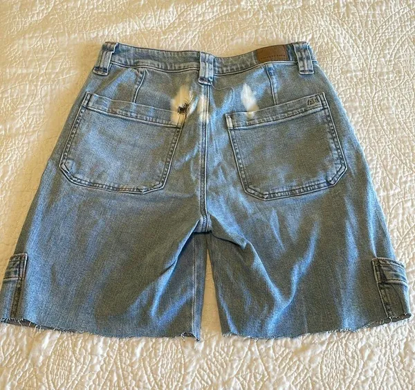 American Eagle Super High Rise Baggy Wideleg Distressed Shorts - Image 2