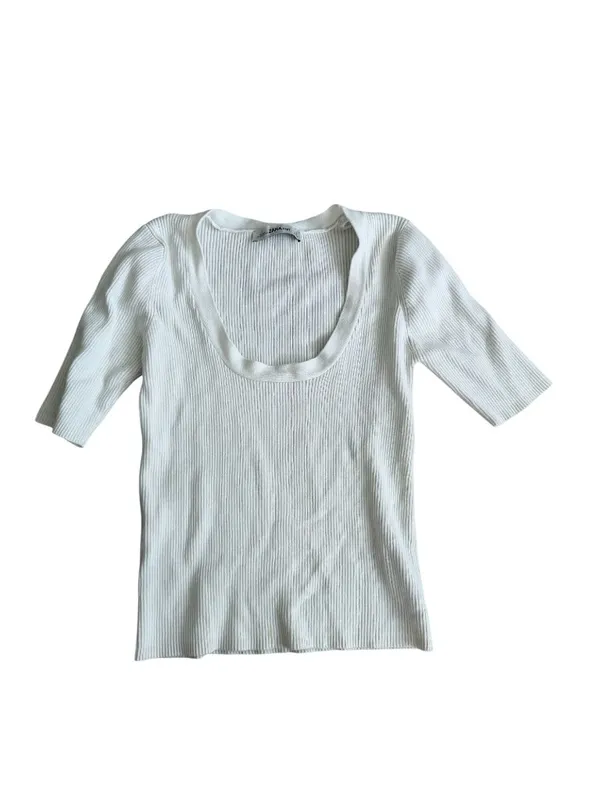 ZARA Basic Knit White Scoopneck Ribbed Top Size Small - Image 5