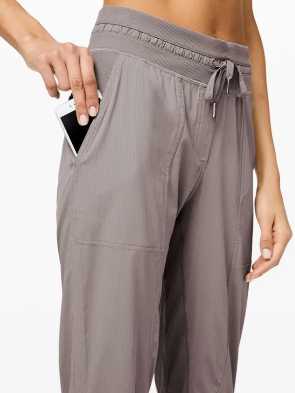 Lululemon Dance Studio 25” Crop Pants in Half Moon - Image 4