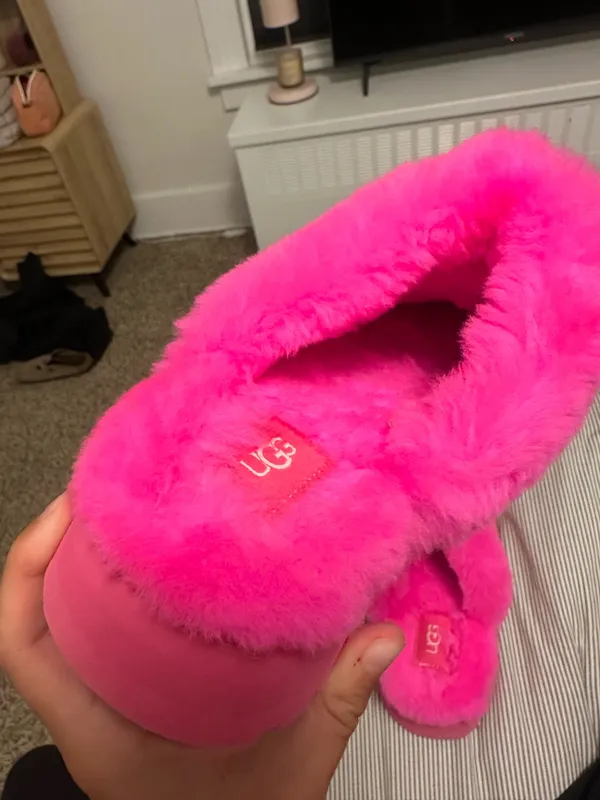 UGG Slippers - Image 3