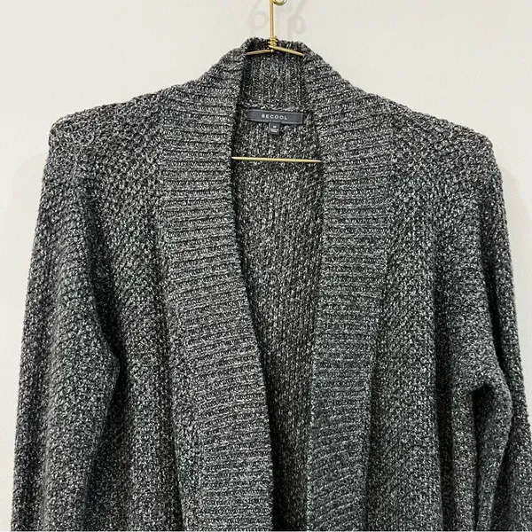 BE COOL Cardigan Heathered Charcoal Gray Knit Size Medium Long Sleeve - Image 3