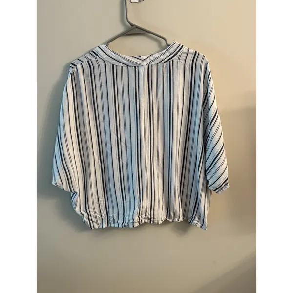 Sim And Sam Womens‎ White Blue Striped 100% Rayon Size Medium - Image 5