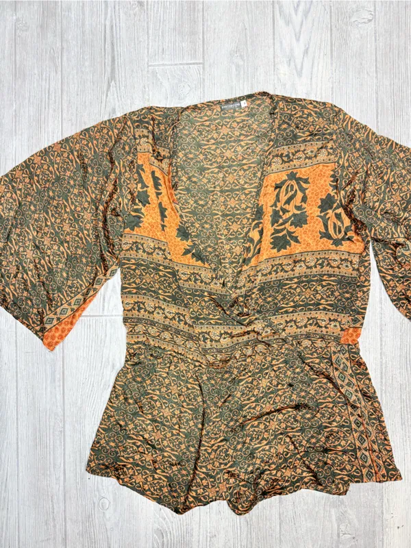 Earthbound neutral short Bell sleeve shorts romper boho small outfit - Image 4