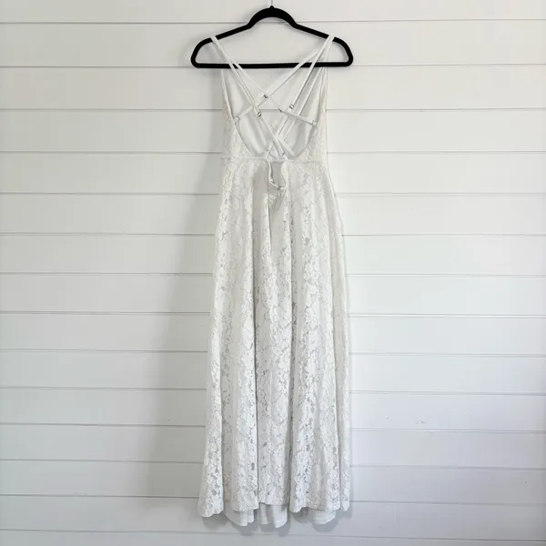 Showpo White Lace Wedding Party Dress‎ Size 10 - Image 4