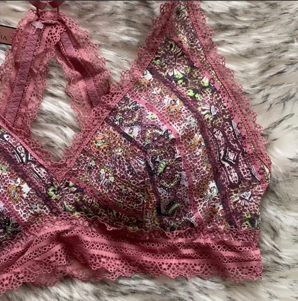 Victoria's Secret NWT Lace Bralette - Image 5