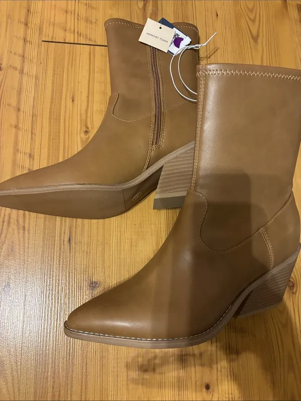 Universal Threads Classic Tan Mid-Calf Women’s Heeled Boots - Image 4