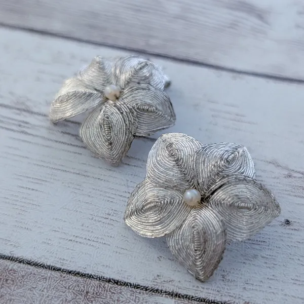 Vintage Clip On Earrings Large Silver Tone Flower - Tarnished/Loose Clip - Image 3