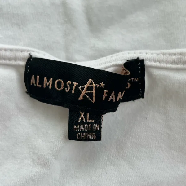 Almost Famous White Cap Sleeve Top - Image 3